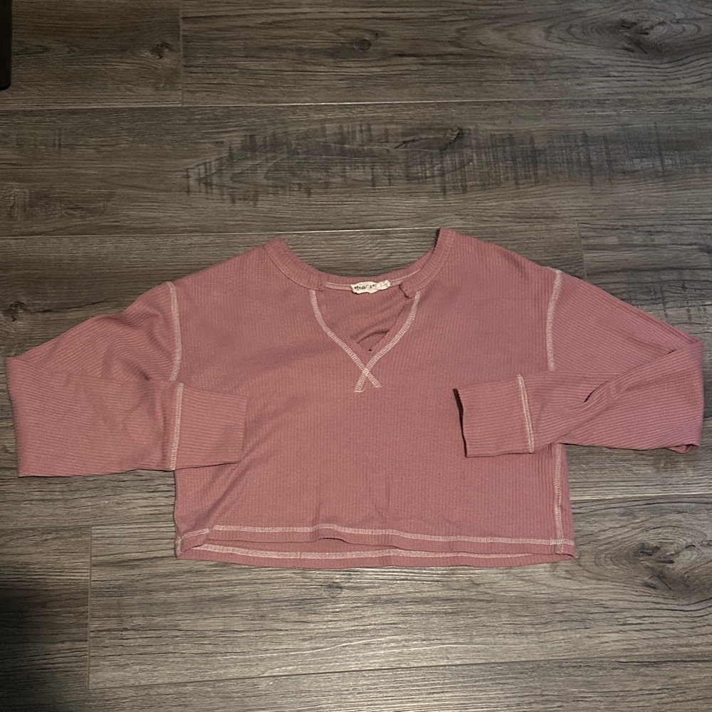 New in long sleeve cropped